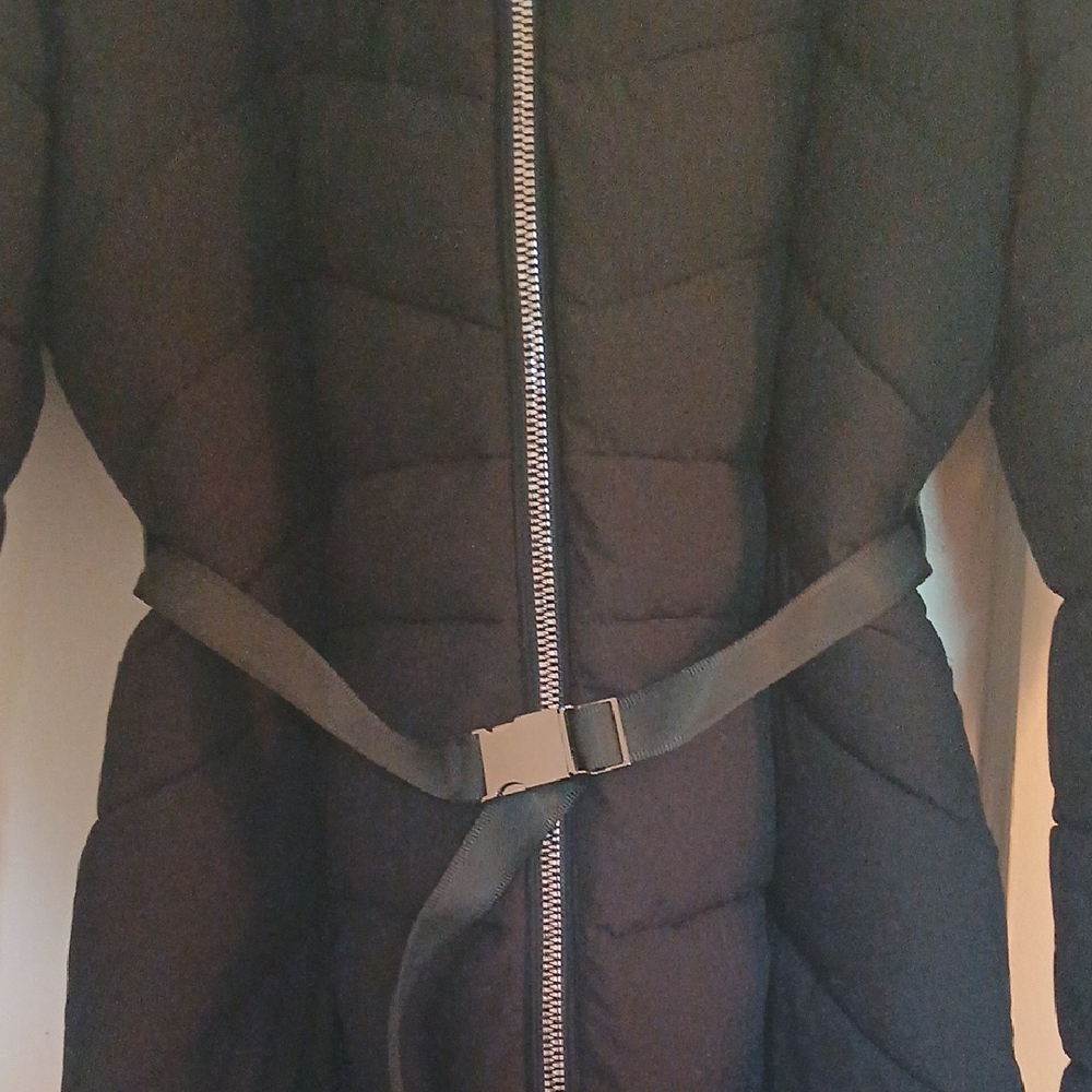 DKNYC Black Puffer Jacket Sleek Insulated Design - Picture 4 of 16